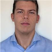 Profesor de nivel nativo con amplia experiencia en ámbitos internacionales, habiendo estudiado carrera y bachillerato en el extran